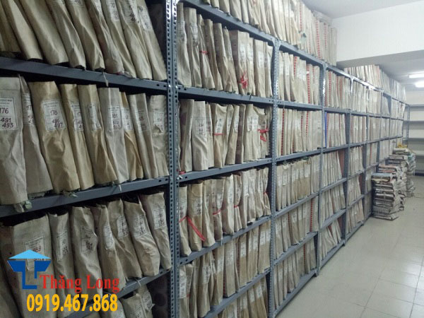 Cách di chuyển và tháo lắp kệ sắt để hồ sơ an toàn