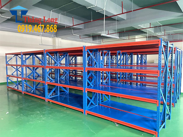 Lắp đặt kệ trung tải 300kg tại KCN Tân Bình - TP. HCM Lắp đặt kệ trung tải 300kg tại KCN Tân Bình - TP. HCM