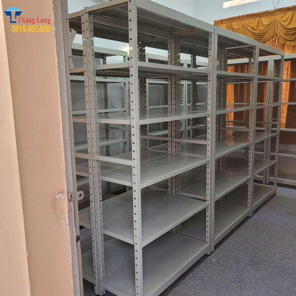Lắp đặt kệ để hồ sơ tài liệu cho UBND xã Long Nguyên Lắp đặt kệ để hồ sơ tài liệu cho UBND xã Long Nguyên