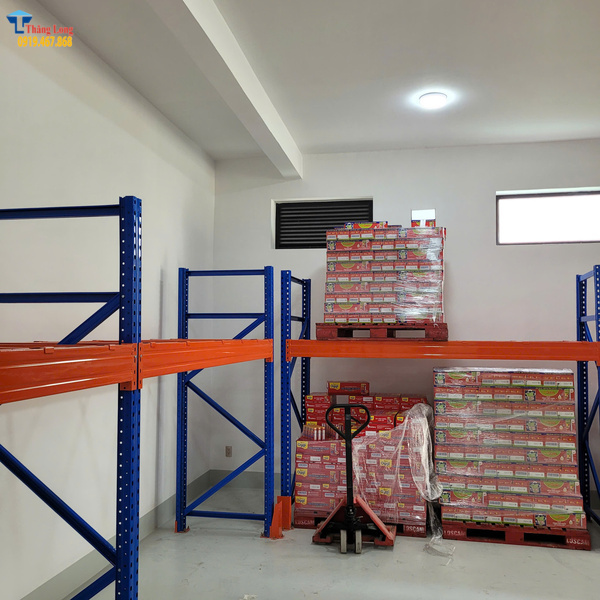 Lắp kệ Selective cho kho hàng tại Bến Lức - Long An