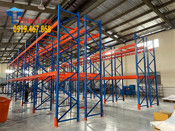Tận dụng tối đa chiều cao kho với hệ thống kệ kho công nghiệp Tận dụng tối đa chiều cao kho với hệ thống kệ kho công nghiệp
