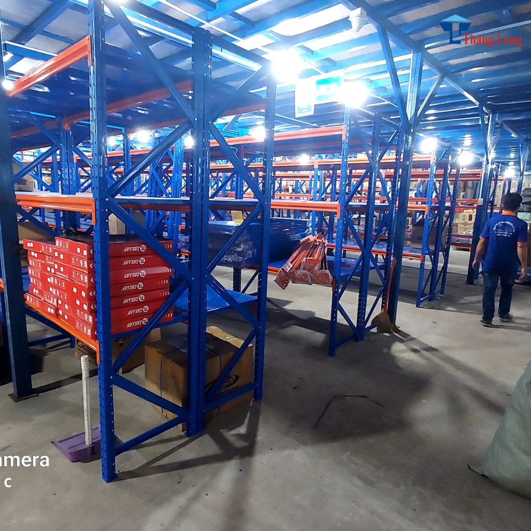Kệ trung tải 3 tầng giá tốt nhất