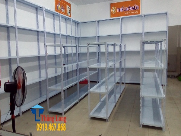 Lắp đặt giá kệ bày hàng cho chuỗi cửa hàng Thế Giới Sữa Lắp đặt giá kệ bày hàng cho chuỗi cửa hàng Thế Giới Sữa