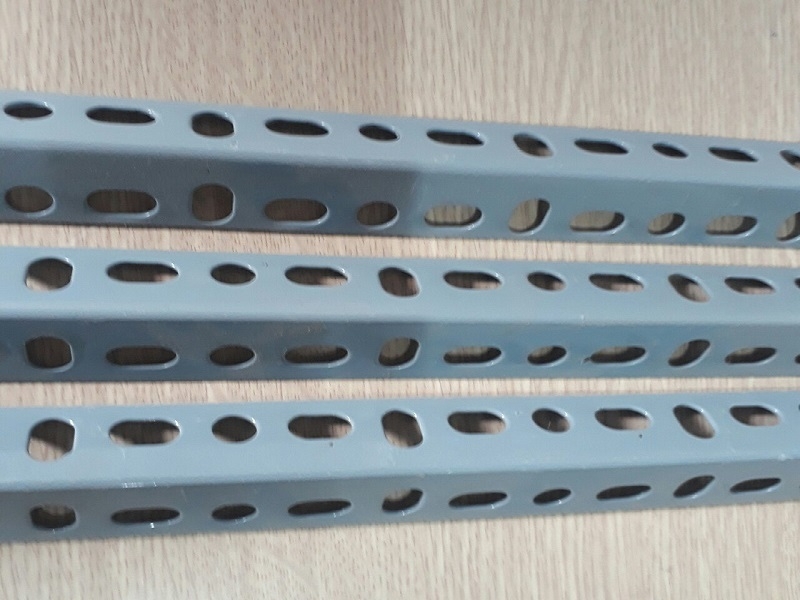 Cập nhật giá sắt v lỗ 3x5 chính hãng, mới nhất