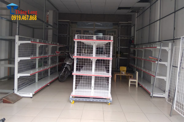 Rủi ro ẩn trong những chiếc kệ để hàng siêu thị thanh lý giá rẻ Rủi ro ẩn trong những chiếc kệ để hàng siêu thị thanh lý giá rẻ