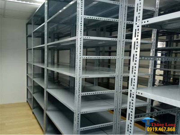 Những ưu điểm nổi bật của kệ sắt V lỗ quận 8