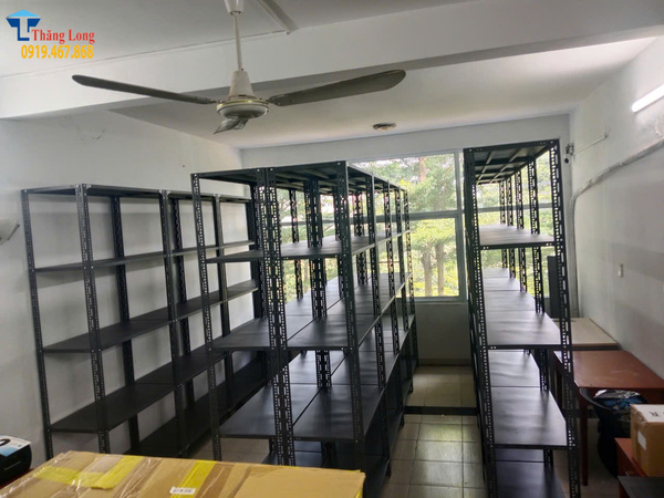 Vì sao nhu cầu thanh lý kệ sắt v lỗ Hà Nội ngày càng tăng? Vì sao nhu cầu thanh lý kệ sắt v lỗ Hà Nội ngày càng tăng?