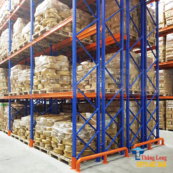 Tiêu chuẩn thiết kế kệ để pallet trong kho công nghiệp
